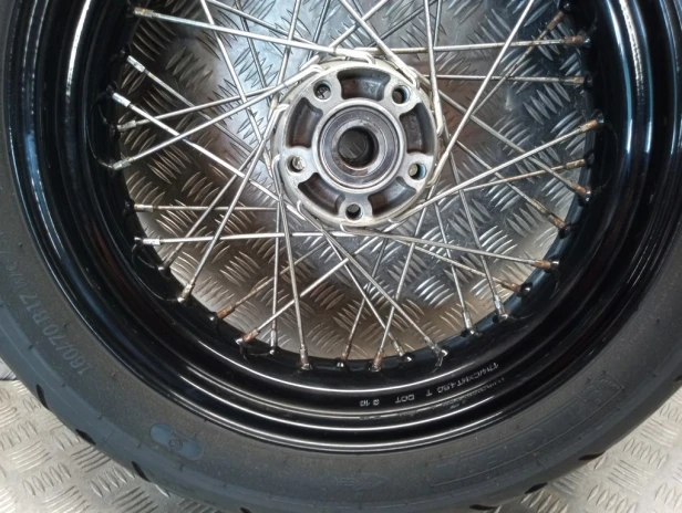 Felga koło tył J17M/CxMT4.50 HARLEY DAVIDSON DYNA STREET BOB FXDB 09-17r   PN. 41430-09A