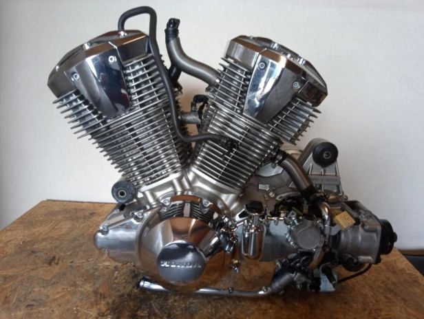 Silnik kompletny HONDA VTX 1800 C/N/R/S/T 02-08r   PN. 11100-MCH-000