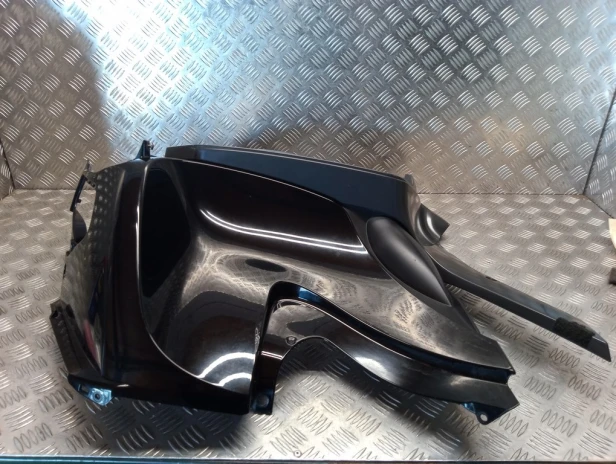 Owiewka osłona boczna prawa BMW R 1200RT K26 10-14r   PN. 46637684760