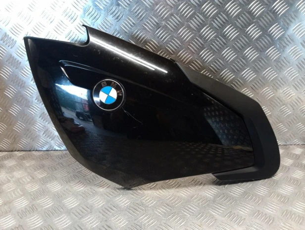 Owiewka boczna przednia lewa BMW R 1200RT K26 10-14r   PN. 46637711691
