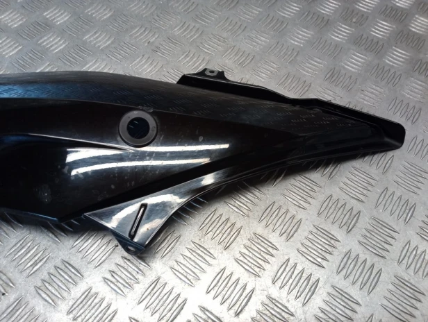 Ogon owiewka tylna lewa BMW R 1200RT K26 10-14r   PN. 46637692897
