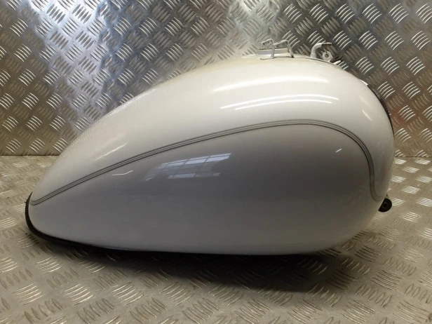 Zbiornik bak paliwa YAMAHA XVZ 1300 ROYAL STAR VENTURE 99-13r   PN. 4XY-Y2410-10