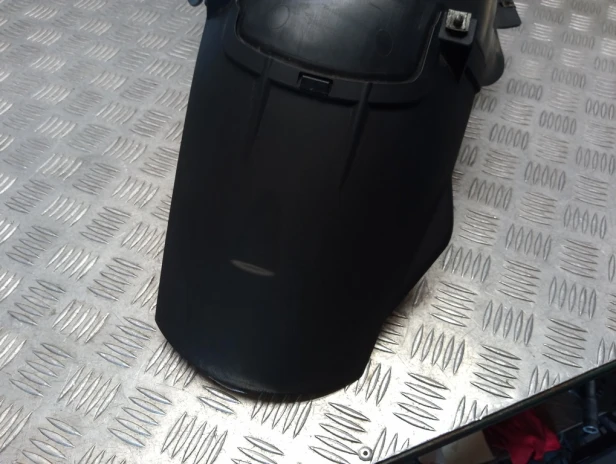 Nadkole błotnik koła tył BMW R 1200RT K26 10-14r   PN. 46627682858