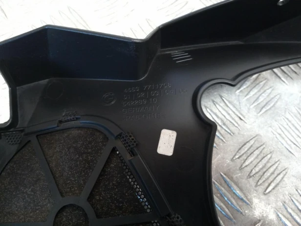 Osłona obudowa licznika zegarów BMW R 1200RT K26 10-14r   PN. 46637711708