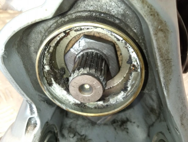 Dyferencjał tył przekładnia kątowa BMW R 1200RT K26 10-14r   PN. 33117726891