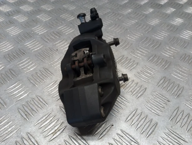 Zacisk hamulca przód prawy BMW R 1200RT K26 10-14r   PN. 34117711438
