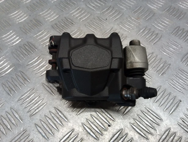 Zacisk hamulca tył BMW R 1200RT K26 10-14r   PN. 34217677603