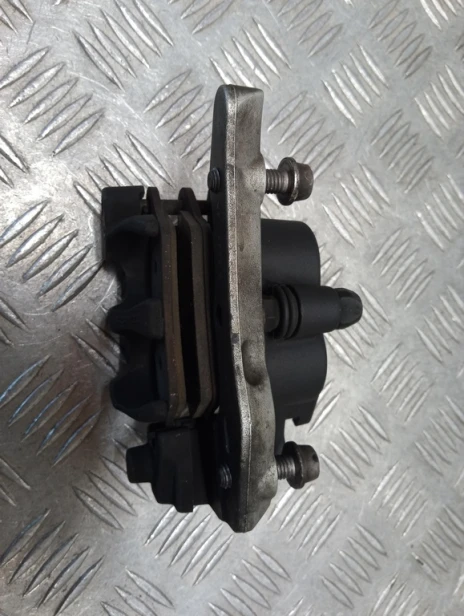 Zacisk hamulca tył BMW R 1200RT K26 10-14r   PN. 34217677603