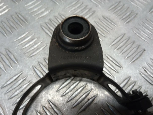Uchwyt obejma kolektora wydechu BMW R 1200RT K26 10-14r   PN. 18117682384