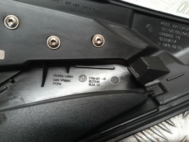 Kierunkowskaz przedni lewy BMW R 1200RT K26 10-14r   PN. 63137706407
