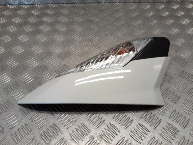Kierunkowskaz przedni prawy BMW R 1200RT K26 10-14r   PN. 63137706408