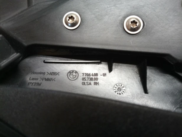 Kierunkowskaz przedni prawy BMW R 1200RT K26 10-14r   PN. 63137706408