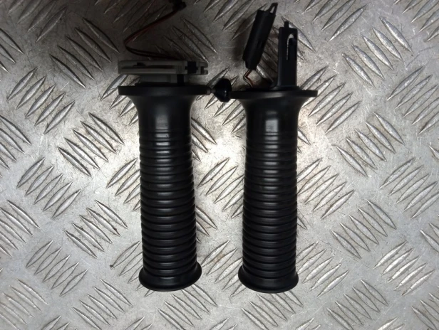 Manetki podgrzewane komplet BMW R 1200RT 10-14r   PN. 61317713247