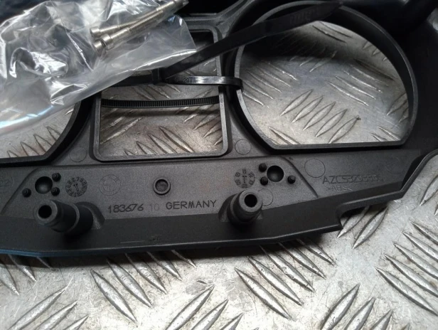 Osłona licznika zegarów BMW R 1200RT K26 10-14r   PN. 62117706402