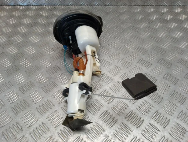 Pompa paliwa pływak BMW R 1200RT K26 10-14r   PN. 16147724843