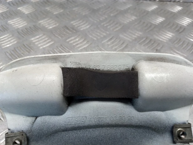 Osłona środkowa zbiornika paliwa BMW R 1200RT K26 10-14r   PN. 46637698008