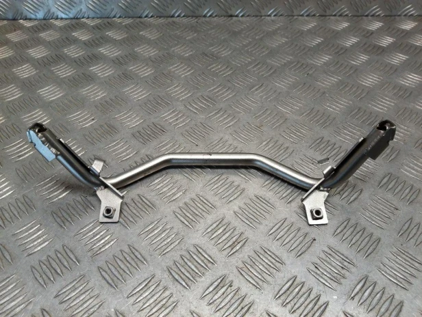 Stelaż wspornik łączenie tylnych gmoli BMW R 1200RT K26 10-14r   PN. 46547693197