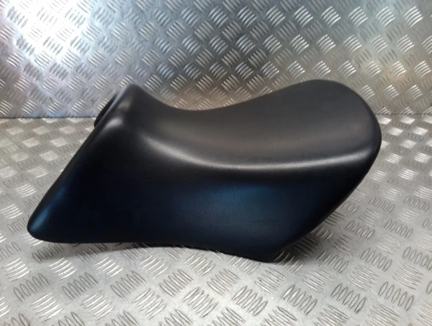 Siedzenie fotel kierowcy podgrzewany BMW R 1200RT K26 10-14r   PN. 06327681684