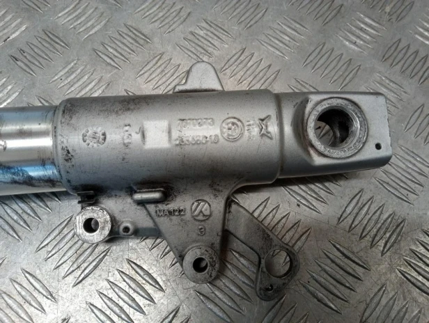 Laga zawieszenia przód lewa BMW R 1200RT K26 10-14r   PN. 31427729227