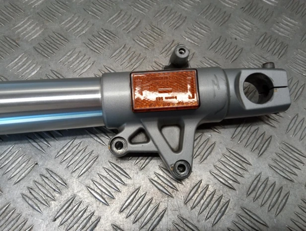 Laga zawieszenia przód prawa BMW R 1200RT K26 10-14r   PN. 31427729226