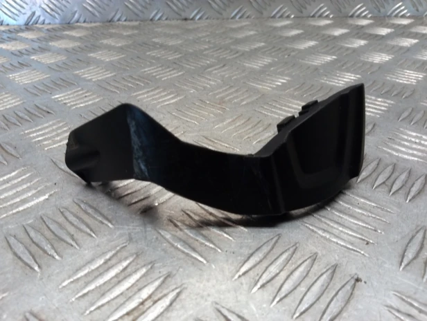 Osłona cewek zapłonowych lewa prawa BMW R 1200RT K26 10-14r   PN. 11127718149