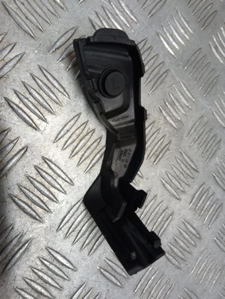 Osłona cewek zapłonowych lewa prawa BMW R 1200RT K26 10-14r   PN. 11127718149
