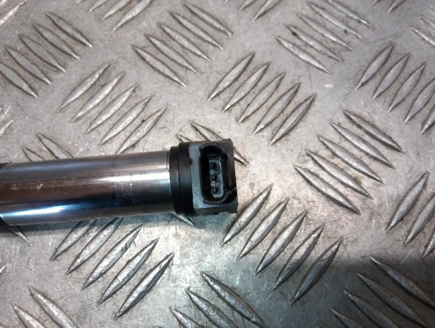 Cewka zapłonowa BMW R 1200RT K26 10-14r   PN. 12138520154