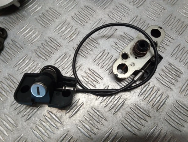 Stacyjka, korek paliwa zamki, moduły BMW R 1200RT K26 10-14r   PN. 61318543110