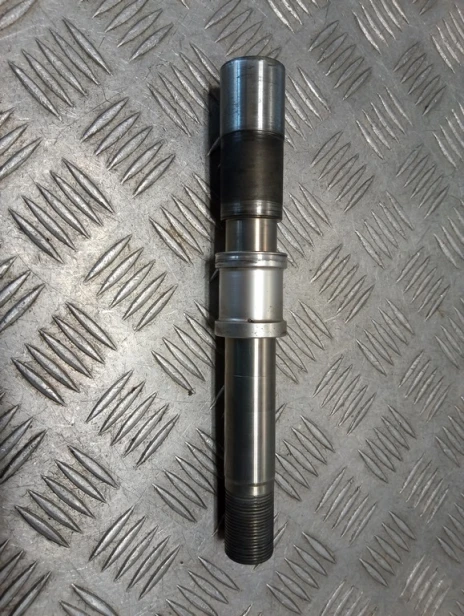 Ośka oś koła przód BMW R 1200RT K26 10-14r   PN. 36318526446