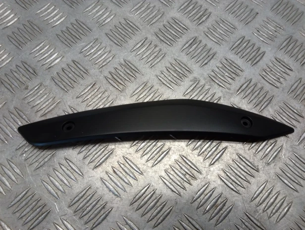 Osłona mocowania szyby przód lewa prawa  BMW R 1200RT K26 10-14r   PN. 46637681295