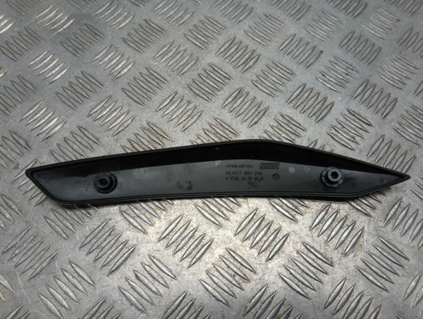 Osłona mocowania szyby przód lewa prawa  BMW R 1200RT K26 10-14r   PN. 46637681295