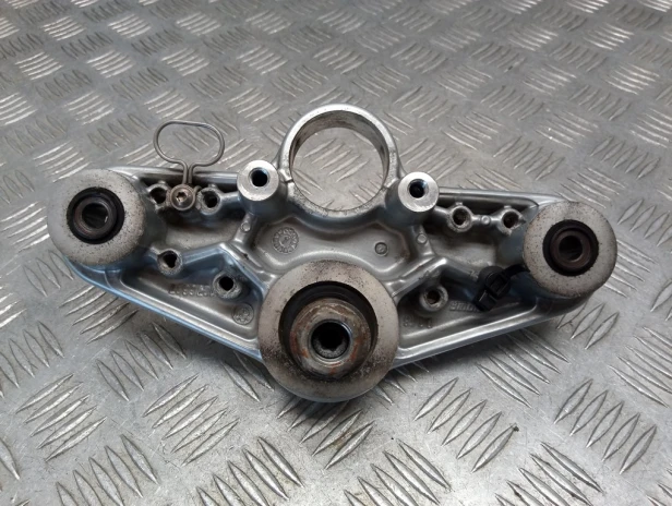 Półka zawieszenia górna BMW R 1200RT K26 10-14r   PN. 31427729239