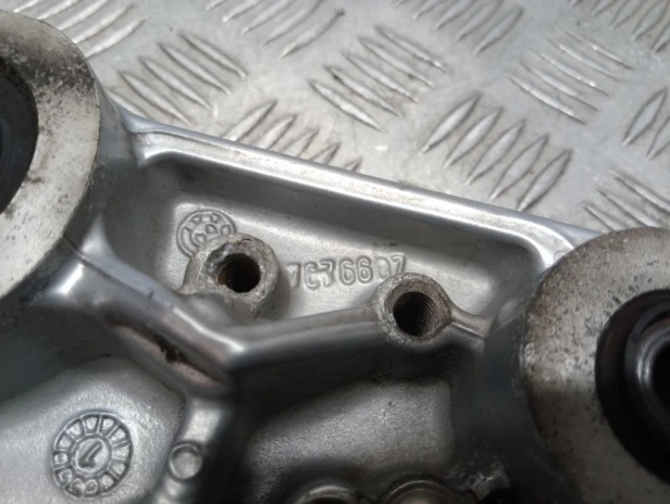 Półka zawieszenia górna BMW R 1200RT K26 10-14r   PN. 31427729239