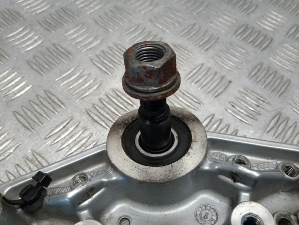 Półka zawieszenia górna BMW R 1200RT K26 10-14r   PN. 31427729239