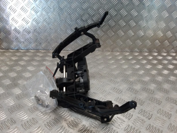 Mechanizm podnoszenia szyby BMW R 1200RT K26 10-14r   PN. 46637681429