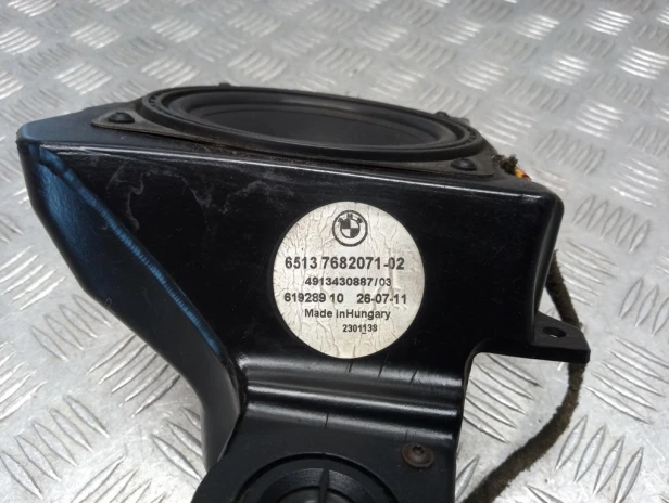 Głośnik lewy BMW R 1200RT K26 10-14r   PN. 65137682071