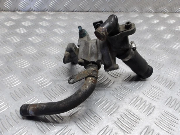 Termostat obudowa termostatu YAMAHA XVZ 1300 ROYAL STAR VENTURE 99-13r   PN. 4XY-12417-00