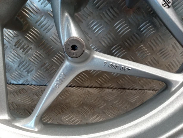 Felga koło przód J17M/CxMT3.50 BMW R 1200RT K26 10-14r   PN. 36317696159