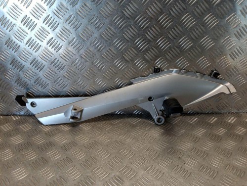 Set mocowanie podnóżka prawy BMW R 1200RT K26 03-14r   PN. 46717675290