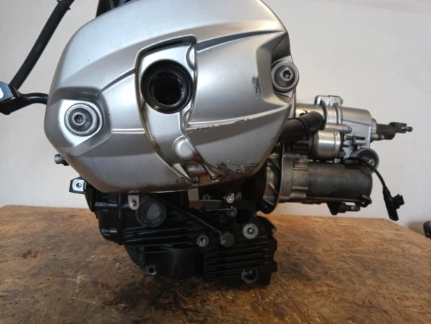 Silnik kompletny skrzynia biegów BMW R 1200RT K26 10-14r   PN. 11007716691