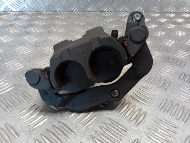 Zacisk hamulca przód YAMAHA XVS 950 MIDNIGHT STAR 09-17r   PN. 5S7-2580T-00