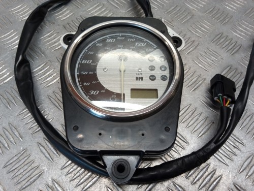 Licznik zegar YAMAHA XVS 950 MIDNIGHT STAR 09-11r   PN. 5S7-83500-00