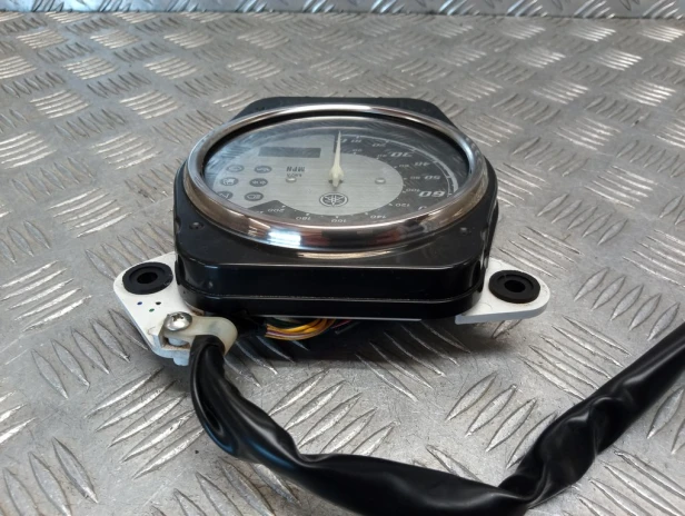Licznik zegar YAMAHA XVS 950 MIDNIGHT STAR 09-11r   PN. 5S7-83500-00