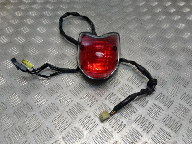 Lampa tył tylna YAMAHA XVS 950 MIDNIGHT STAR 09-17r   PN. 5S7-84700-00