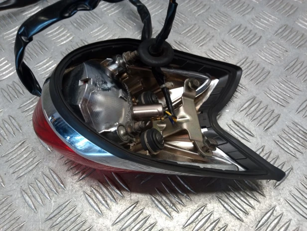 Lampa tył tylna YAMAHA XVS 950 MIDNIGHT STAR 09-17r   PN. 5S7-84700-00