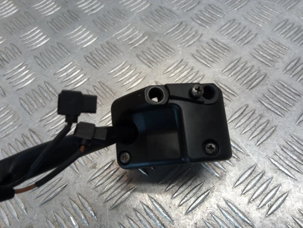 Przełącznik prawy starter YAMAHA XVS 950 MIDNIGHT STAR 09-17r   PN. 5S7-83972-00