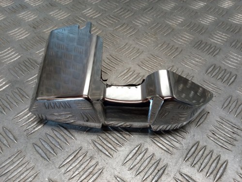 Osłona chrom głowicy tył prawa YAMAHA XVS 950 MIDNIGHT STAR 09-17r   PN. 5S7-1111R-00