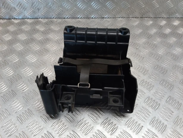 Skrzynka mocowania akumulatora YAMAHA XVS 950 MIDNIGHT STAR 09-17r   PN. 5S7-2177G-00