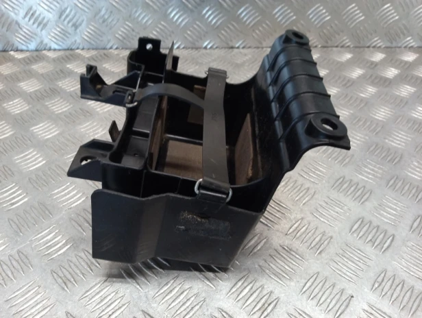 Skrzynka mocowania akumulatora YAMAHA XVS 950 MIDNIGHT STAR 09-17r   PN. 5S7-2177G-00