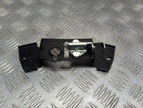 Stelaż mocowanie zamek siedzenia przód YAMAHA XVS 950 MIDNIGHT STAR 09-17r   PN. 5S7-21341-00